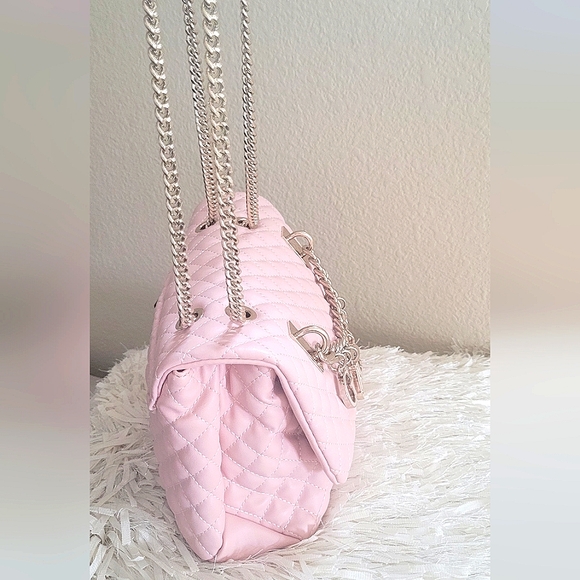 VINTAGE GUESS QUILTED PURSE - Picture 4 of 10